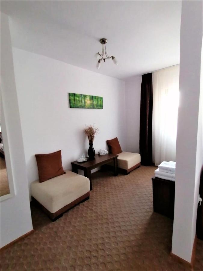 Casa Carp Calarasi Hotel Екстериор снимка