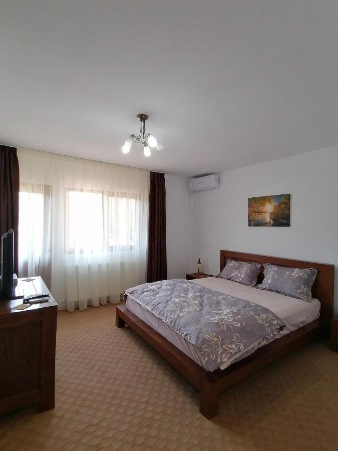 Casa Carp Calarasi Hotel Екстериор снимка