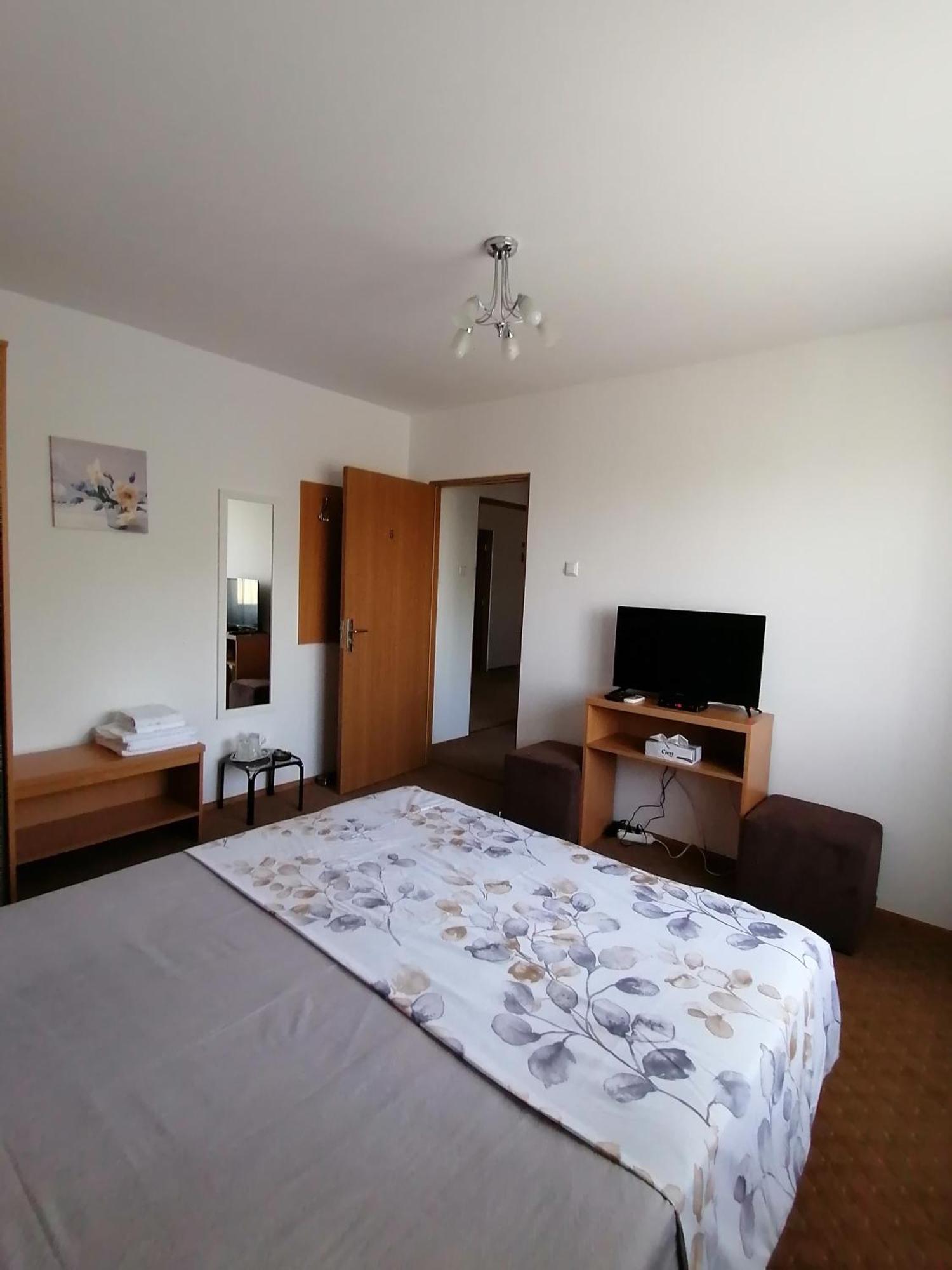 Casa Carp Calarasi Hotel Екстериор снимка